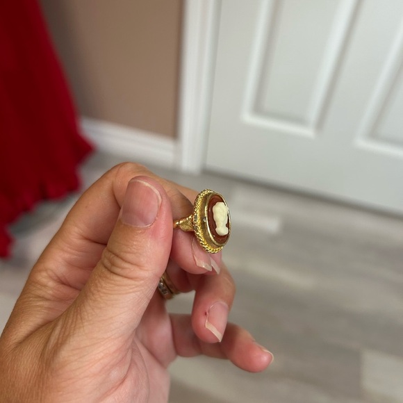 4/$100 cameo vintage 1980 Edwardian ring size 7 ❤️ - Picture 9 of 12